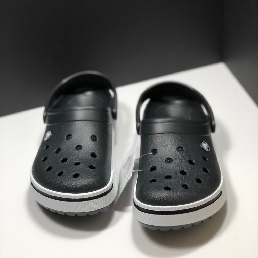 NEW🖤CROCS Classic Clog - Picture 9 of 12